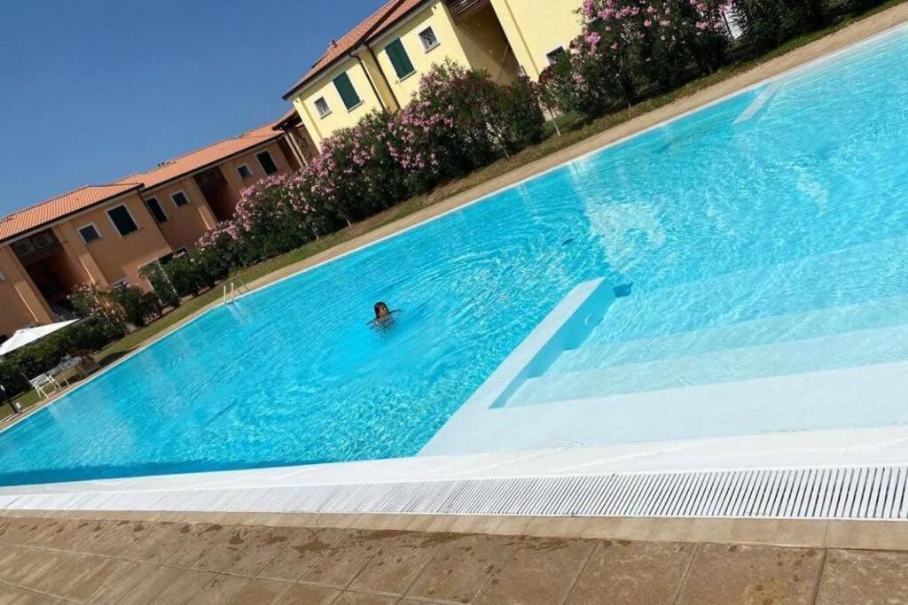 Residence Baia Delle Mimose Badesi Εξωτερικό φωτογραφία