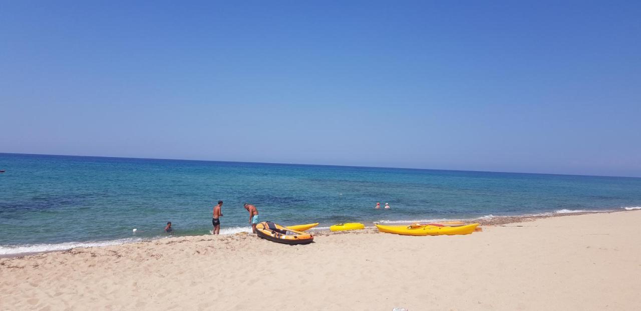 Residence Baia Delle Mimose Badesi Εξωτερικό φωτογραφία