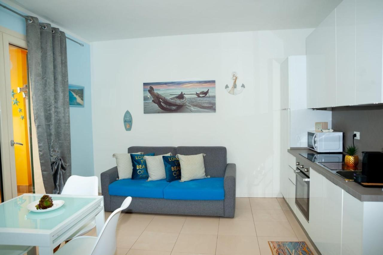 Residence Baia Delle Mimose Badesi Εξωτερικό φωτογραφία